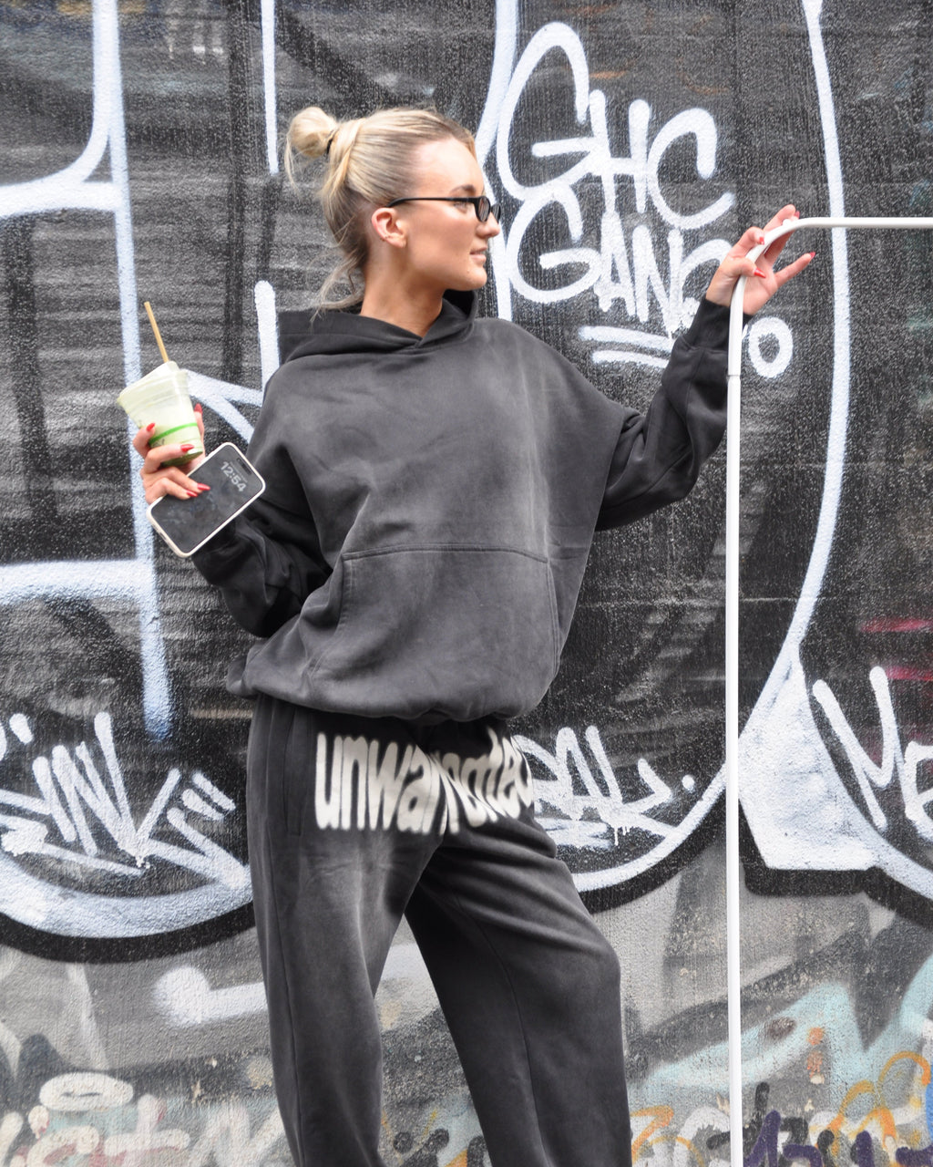 001 HOODIE