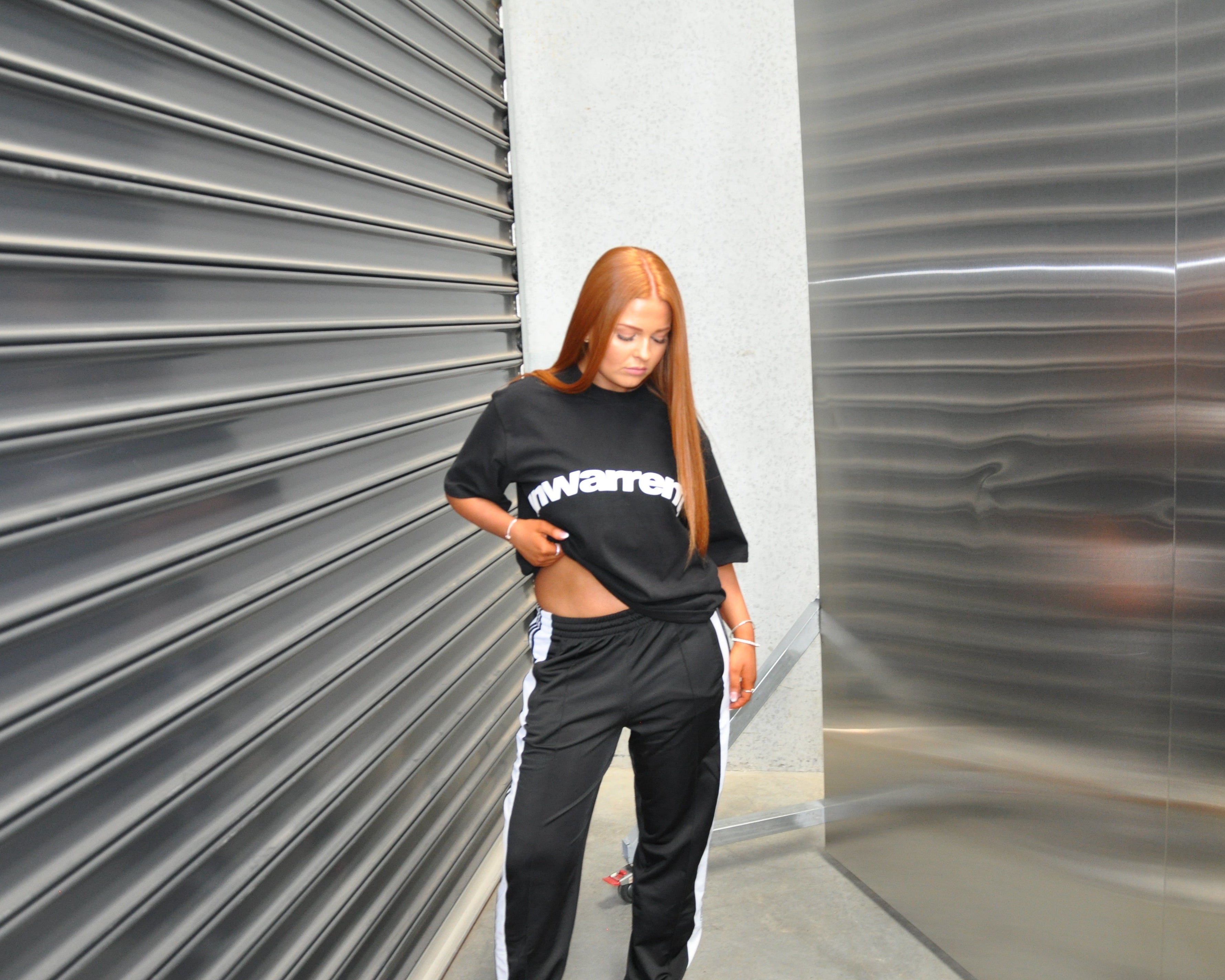 002 TEE - BLACK